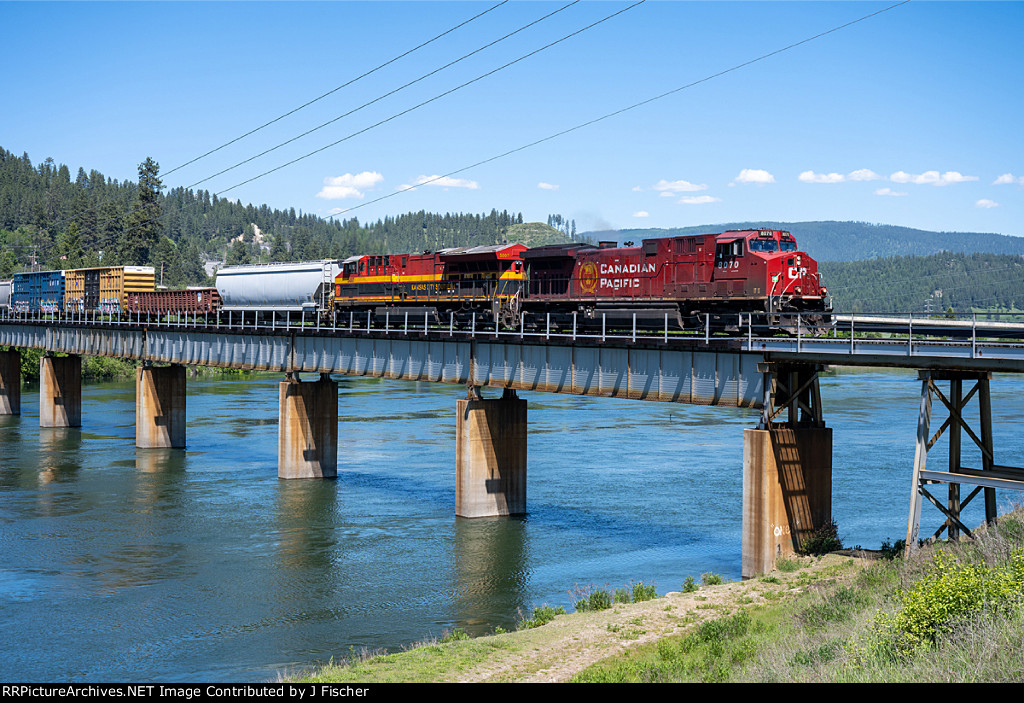 CP 8070